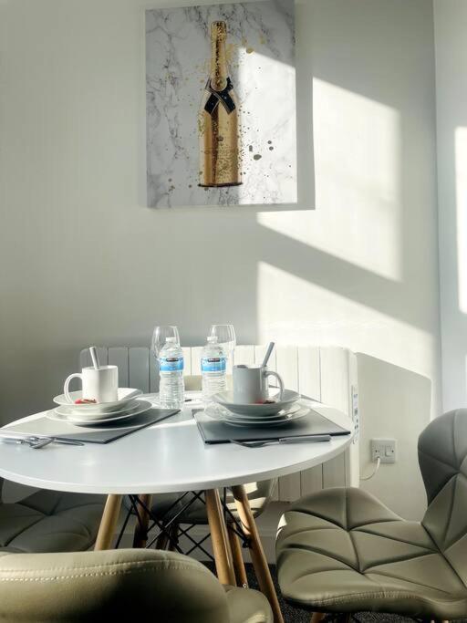 #2Bs 1 Bed Serviced Apartment ダービー エクステリア 写真