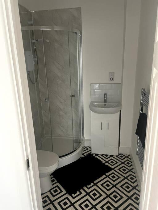 #2Bs 1 Bed Serviced Apartment ダービー エクステリア 写真